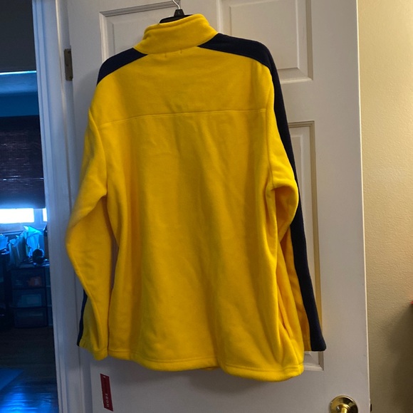 Izod Yellow & Blue Fleece pullover - Picture 2 of 3